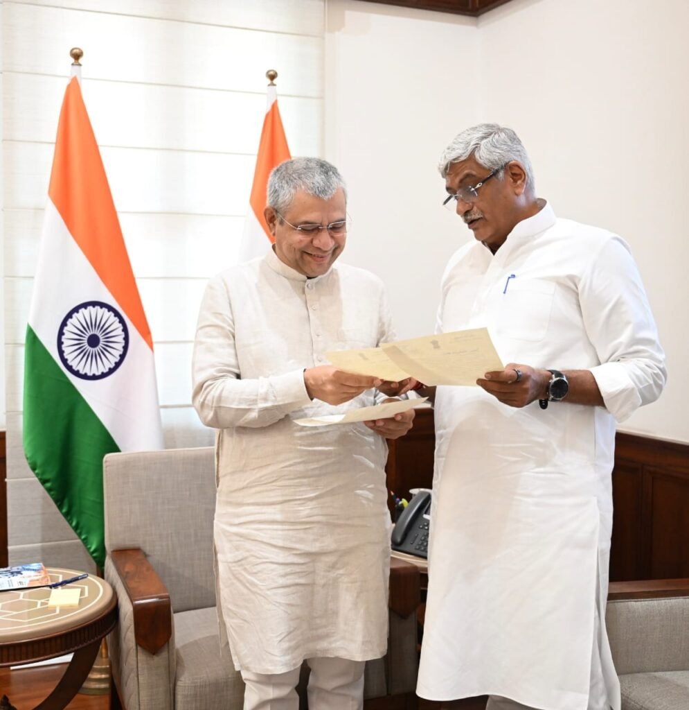 gajendra ji meeting with rail minister 1  Sanchar Sarthi Gajendra